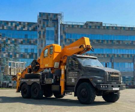 Аренда автовышки-вездехода 45 метров